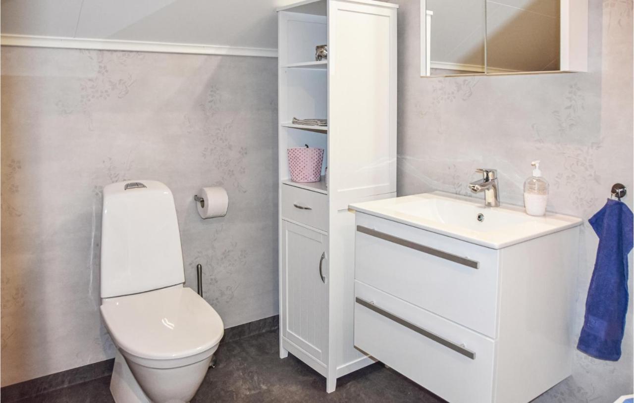2 Bedroom Cozy Apartment In Arjaeng Экстерьер фото